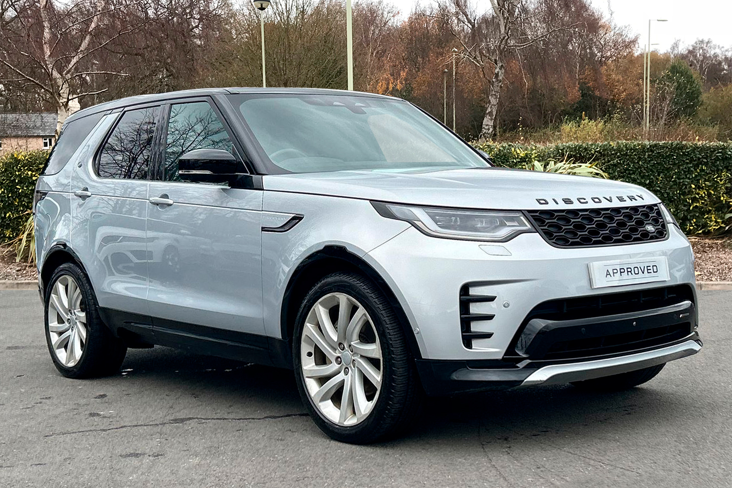 Main listing image - Land Rover Discovery