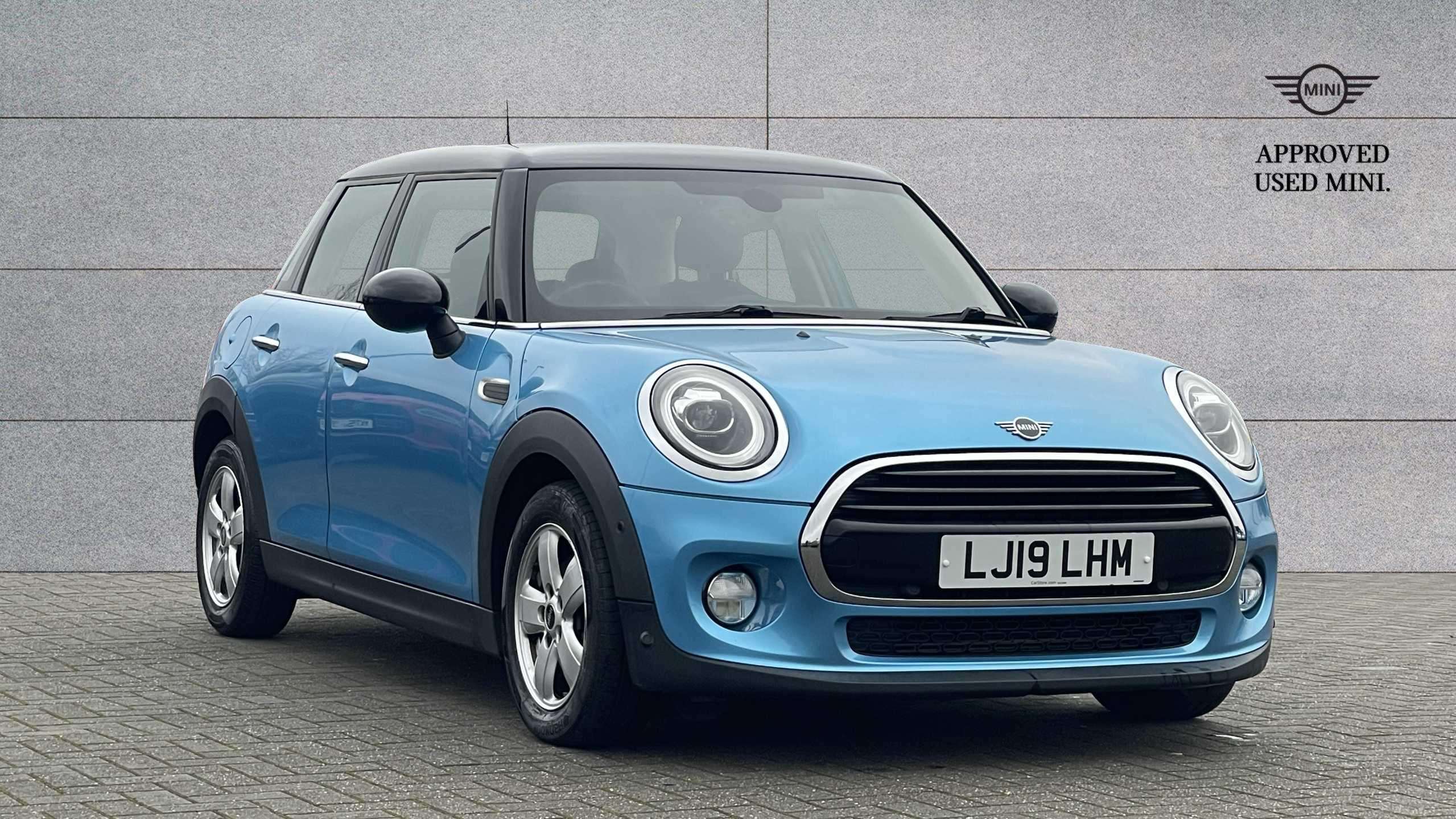 Main listing image - MINI Hatchback 5dr