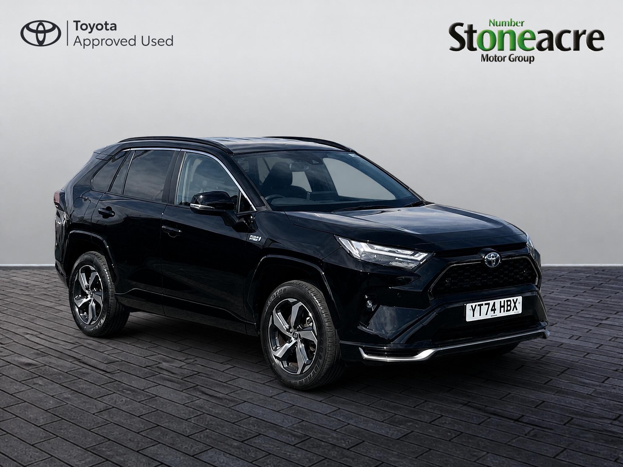 Main listing image - Toyota RAV4
