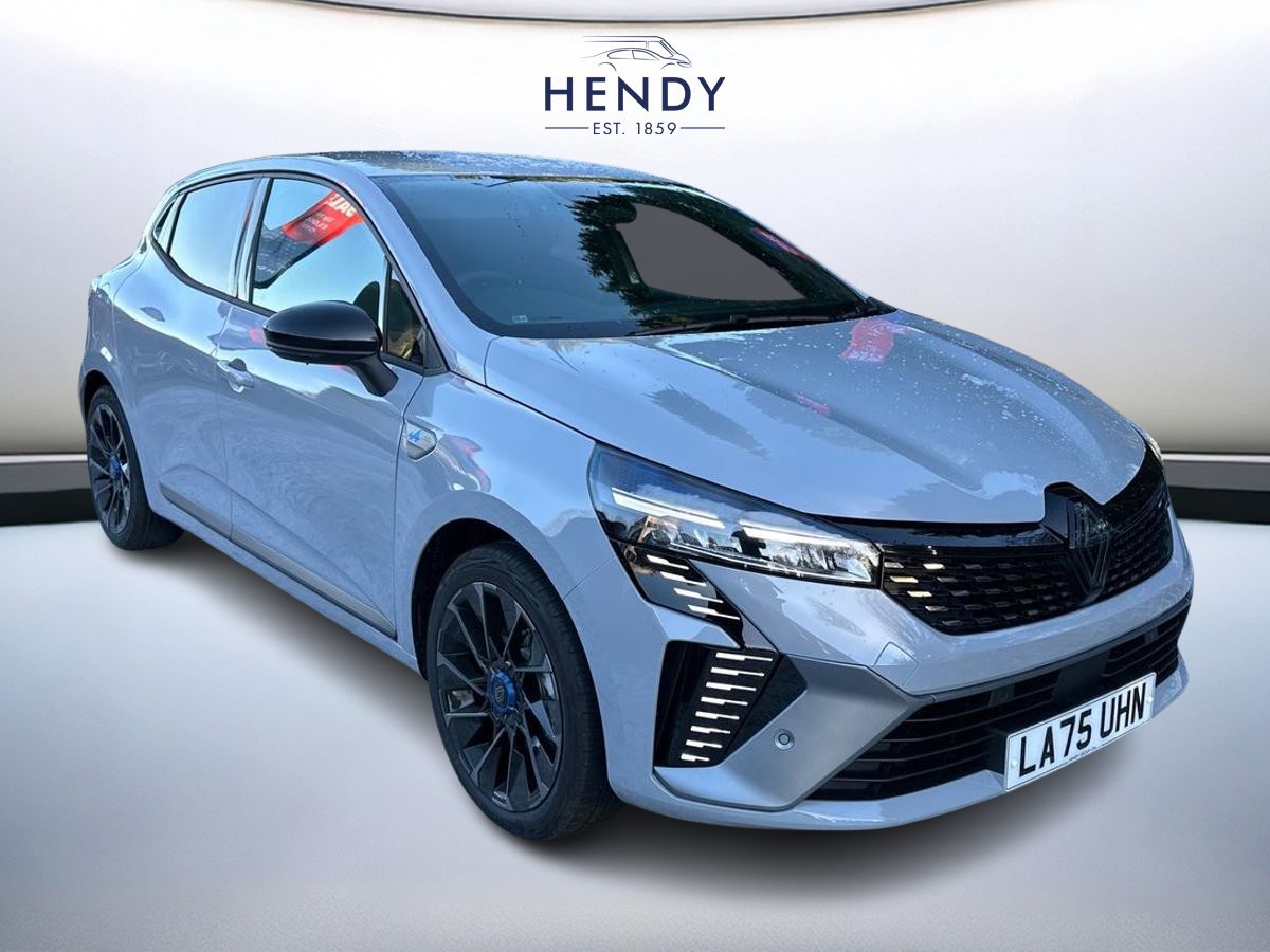 Main listing image - Renault Clio