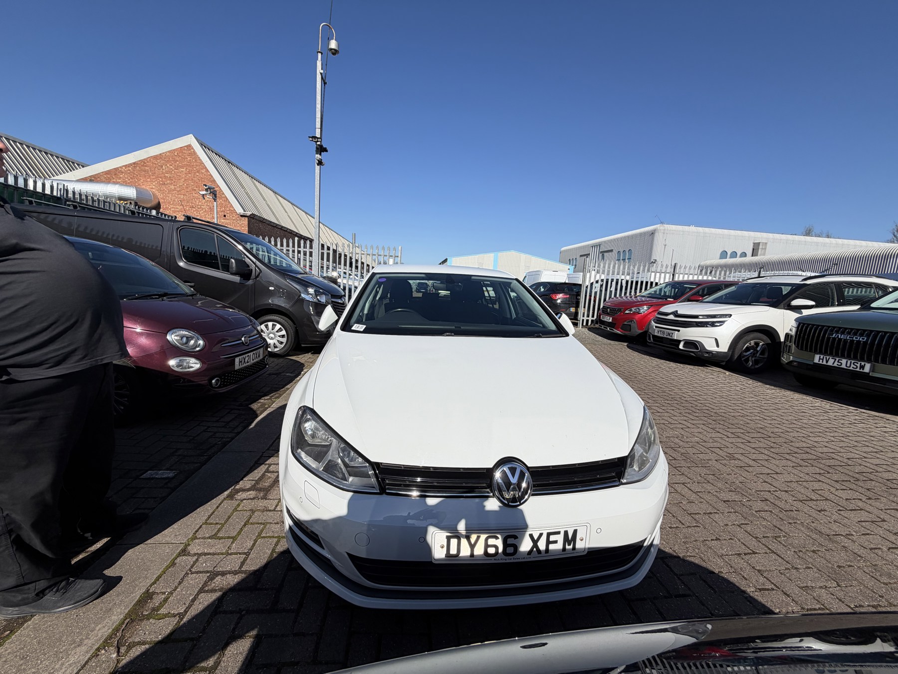 Main listing image - Volkswagen Golf