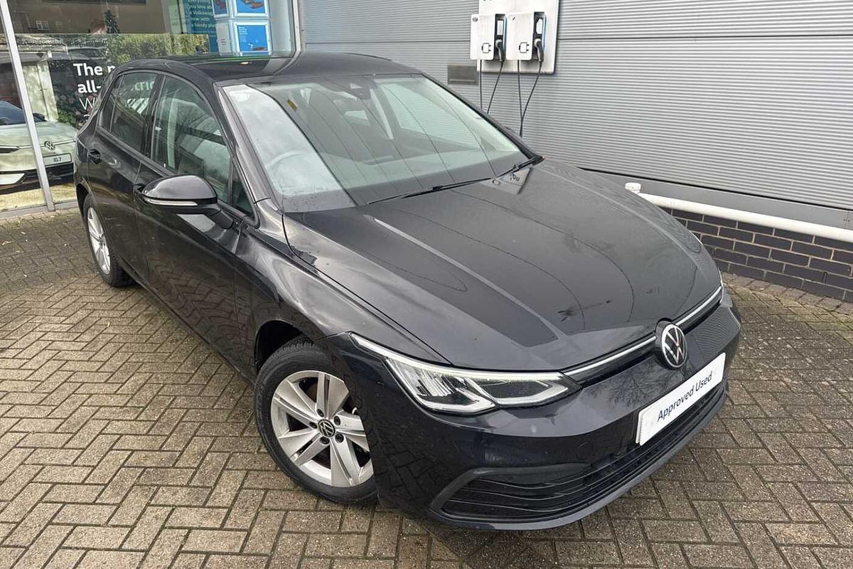 Main listing image - Volkswagen Golf