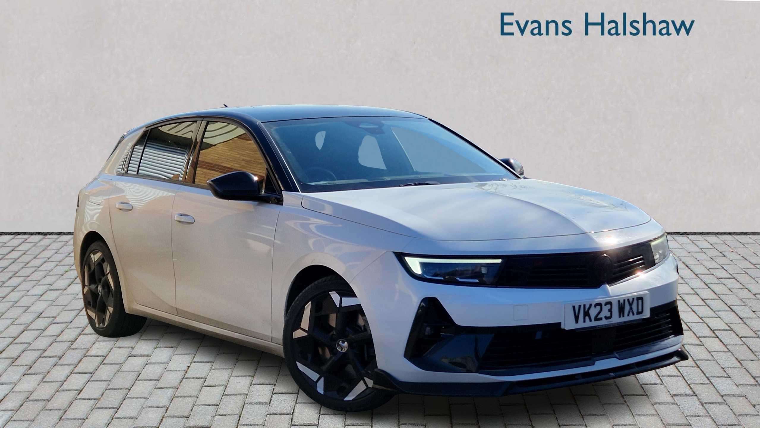 Main listing image - Vauxhall Astra