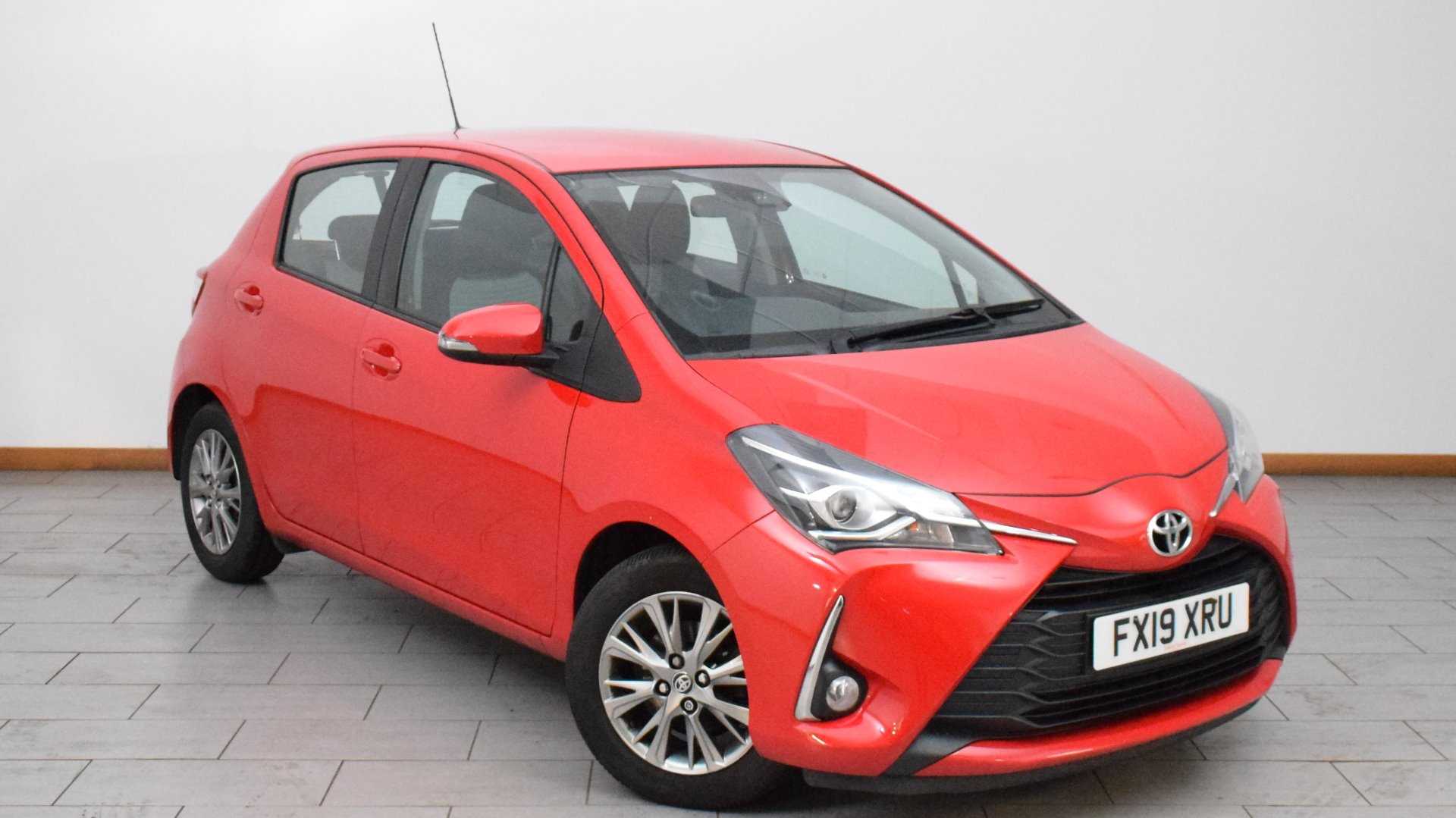 Main listing image - Toyota Yaris