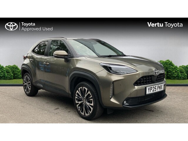 Main listing image - Toyota Yaris Cross