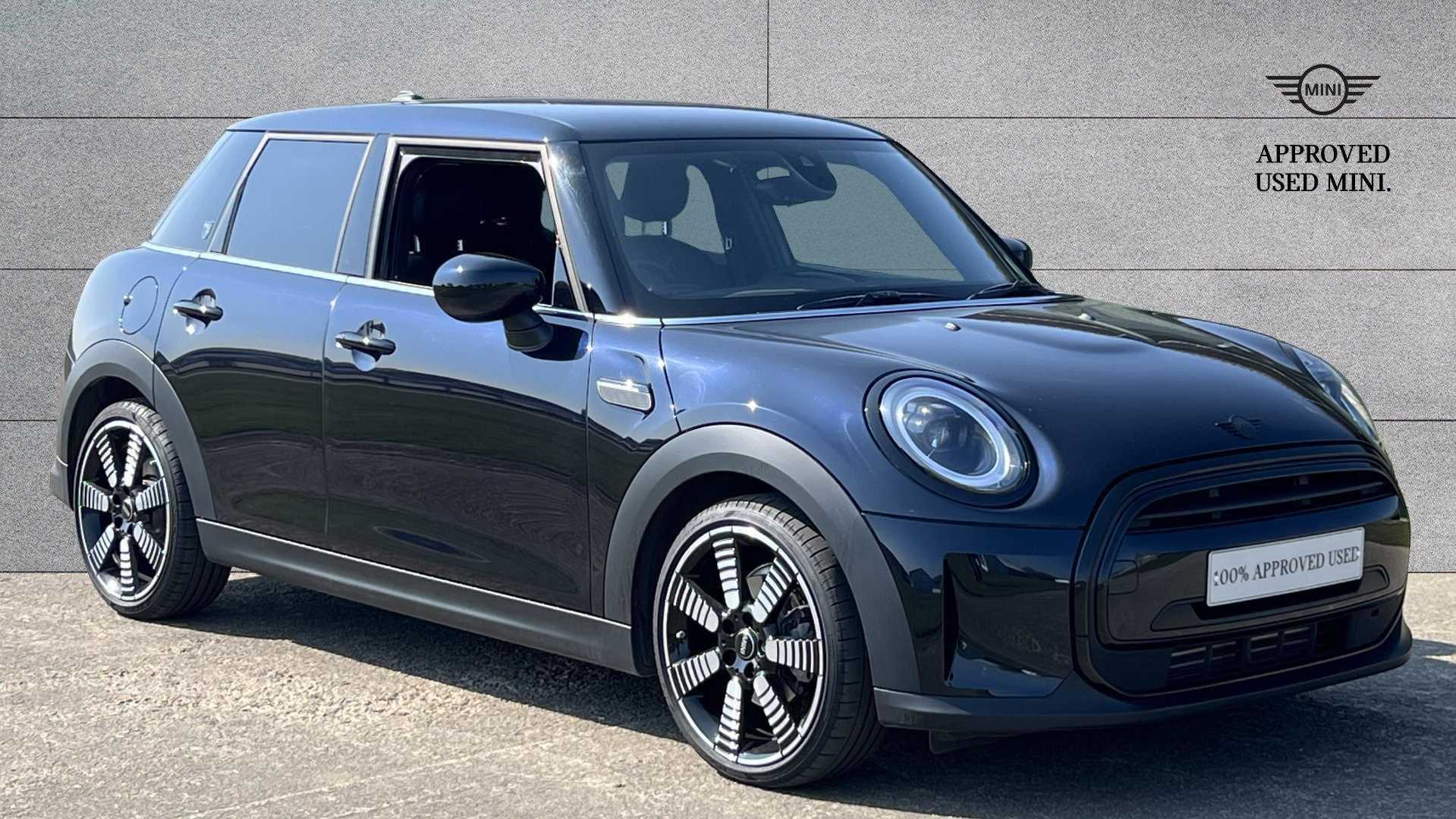 Main listing image - MINI Hatchback 5dr