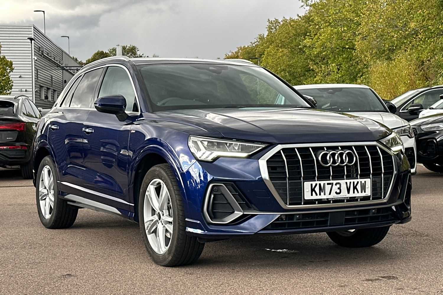 Main listing image - Audi Q3