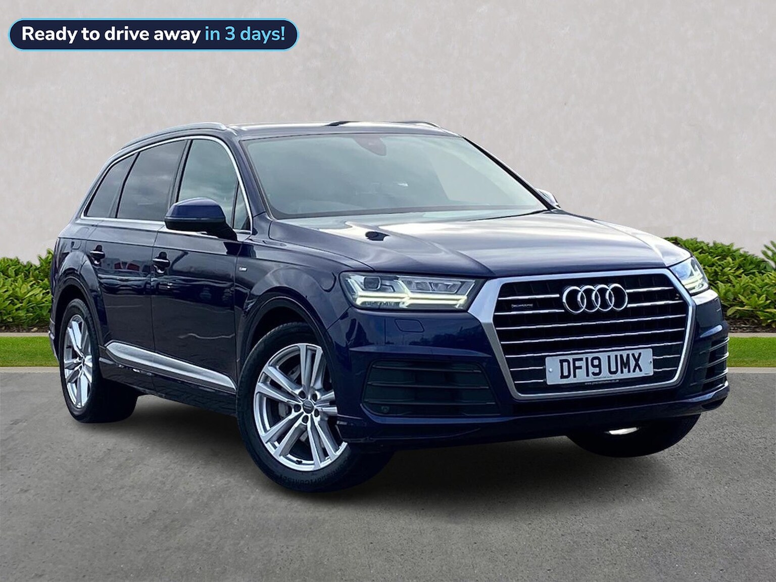 Main listing image - Audi Q7