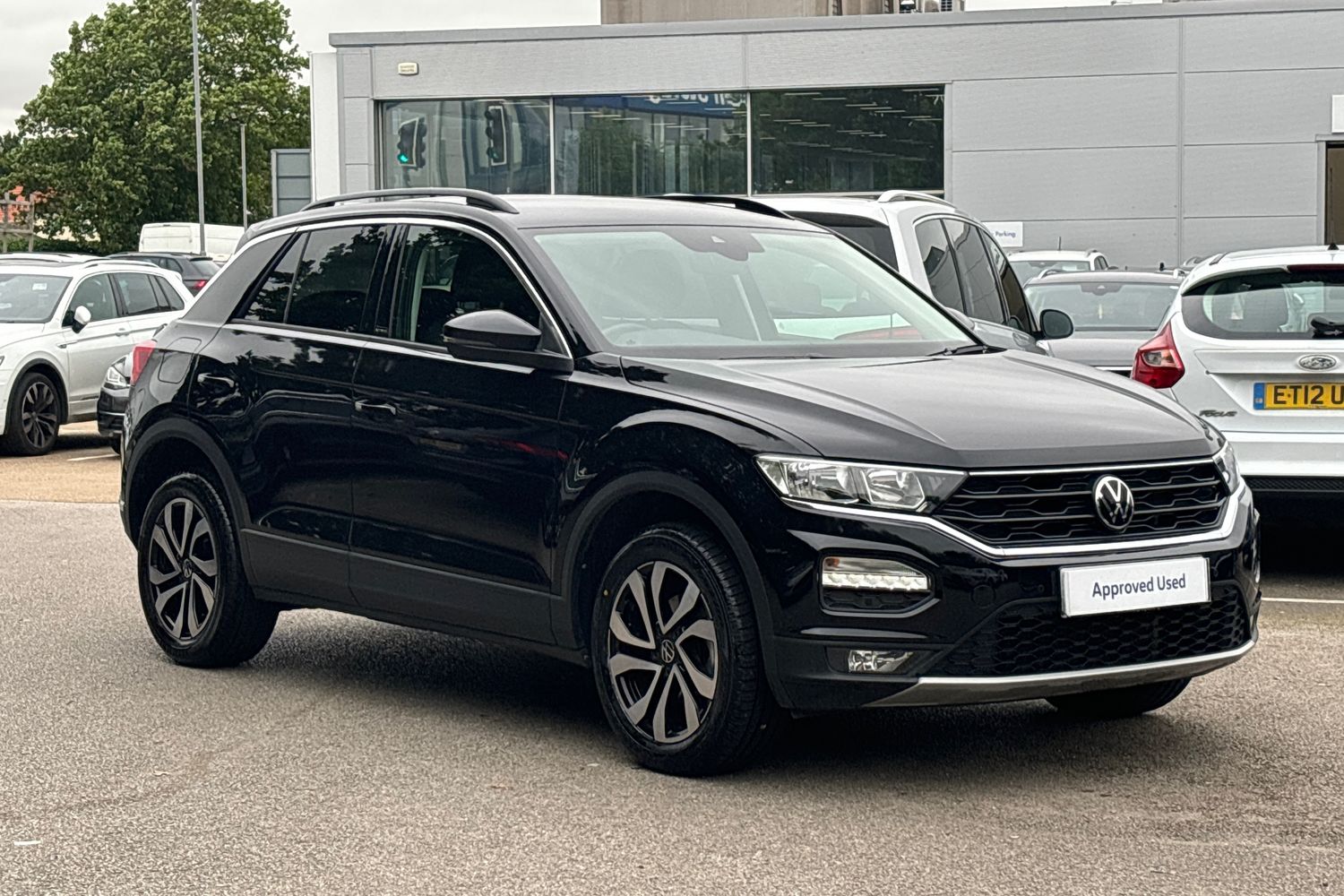 Main listing image - Volkswagen T-Roc