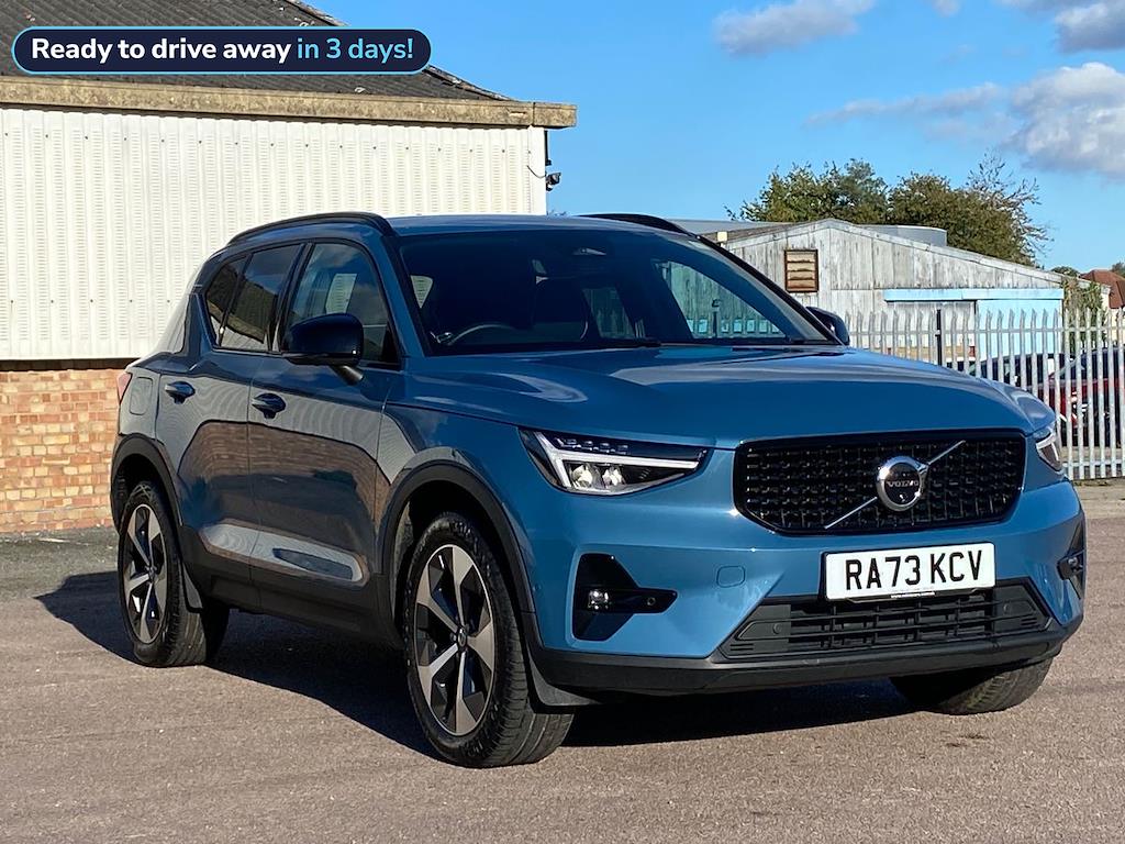 Main listing image - Volvo XC40