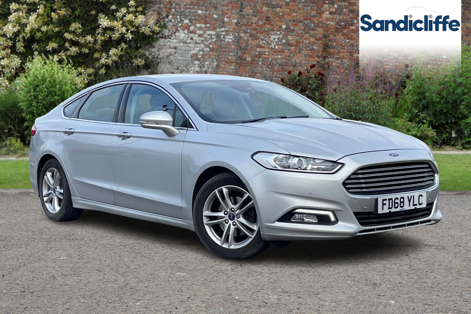 Main listing image - Ford Mondeo