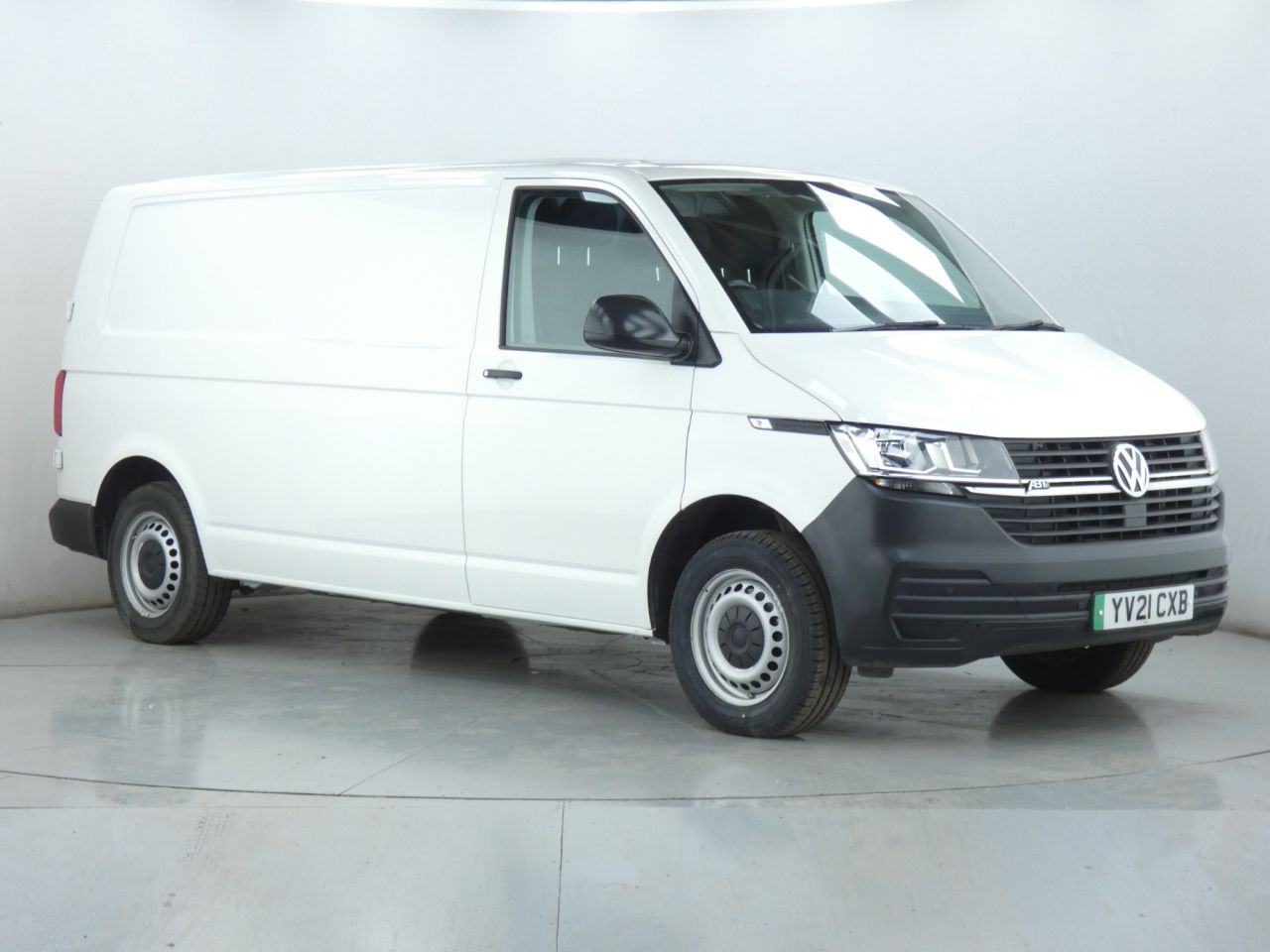 Main listing image - Volkswagen Transporter