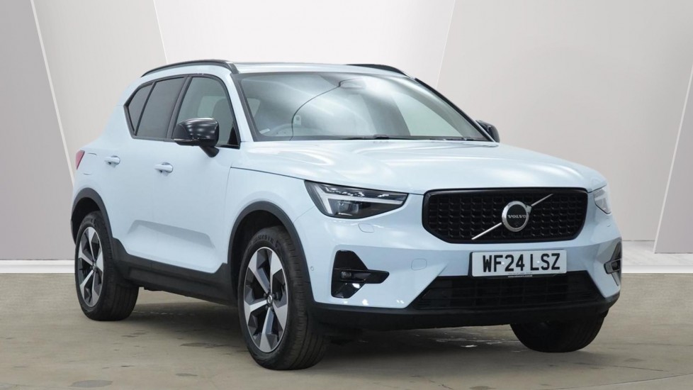 Main listing image - Volvo XC40