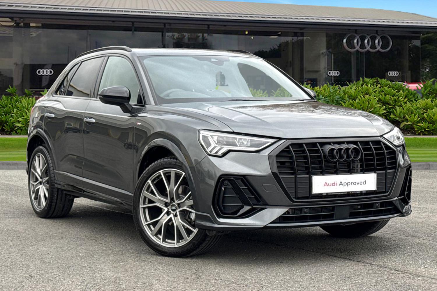 Main listing image - Audi Q3