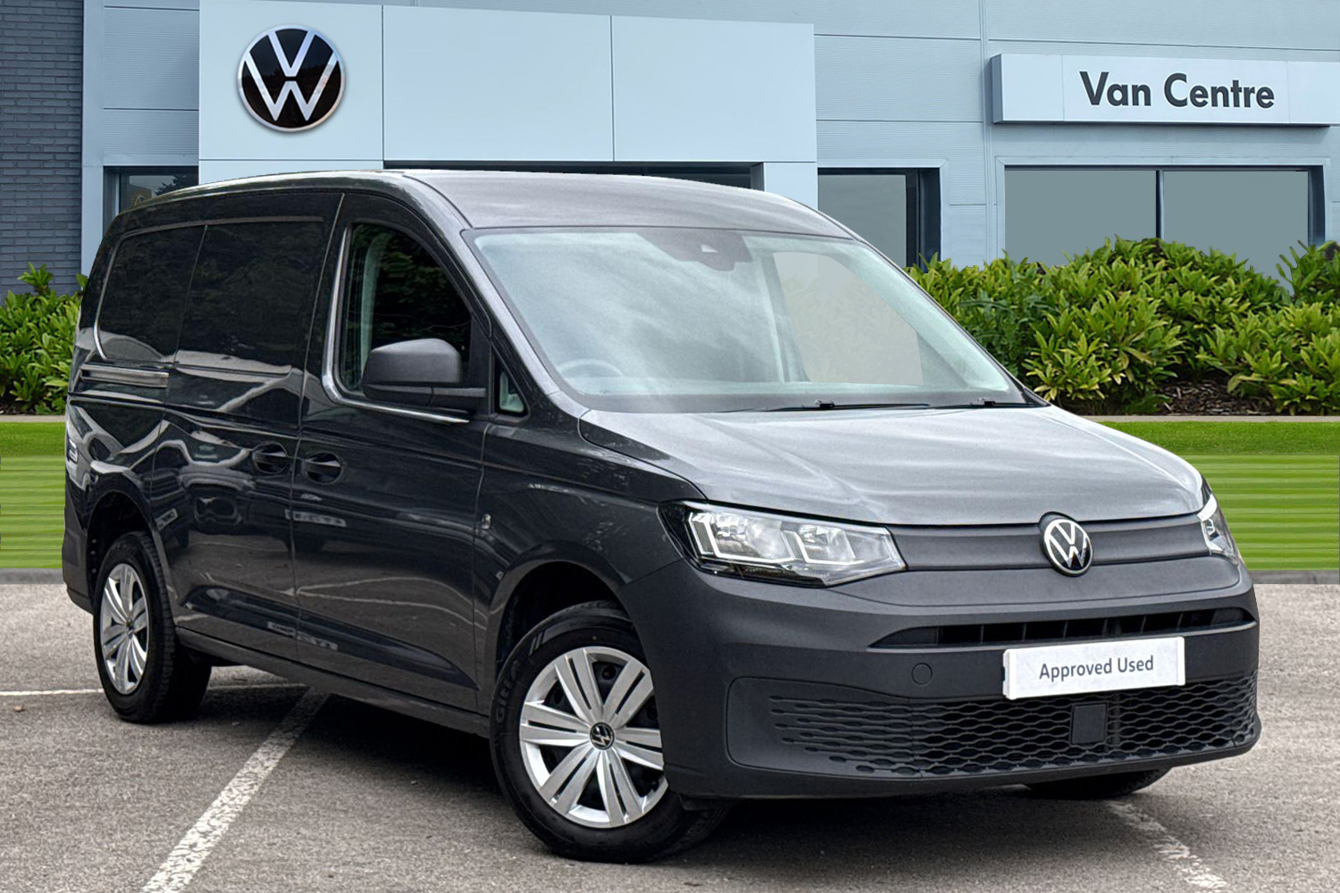 Main listing image - Volkswagen Caddy Maxi