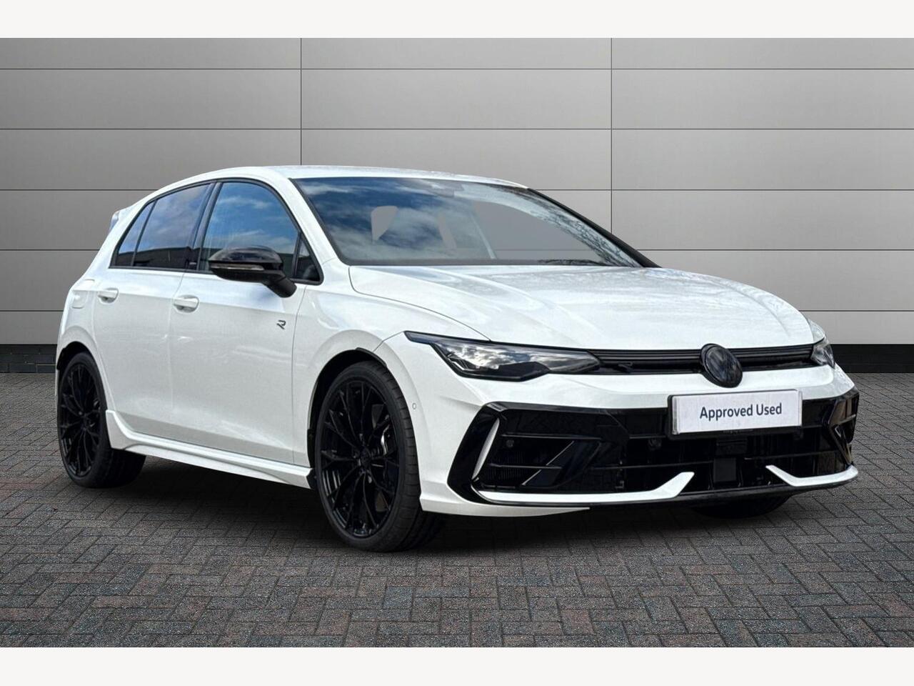 Main listing image - Volkswagen Golf R