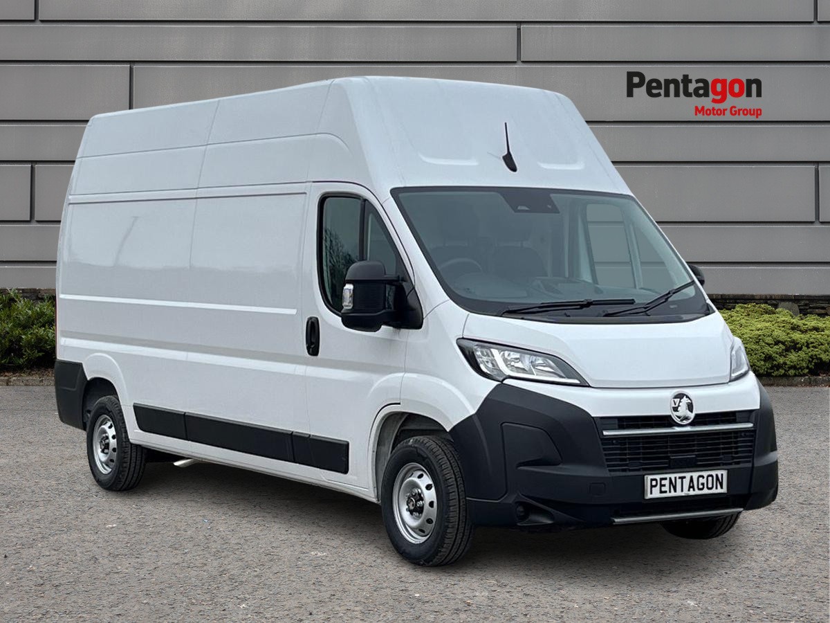 Main listing image - Vauxhall Movano