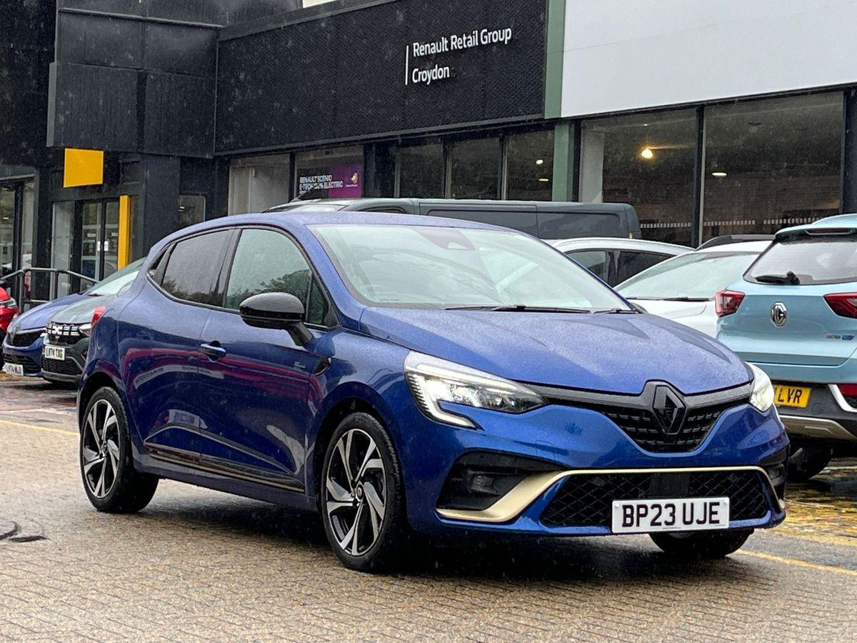 Main listing image - Renault Clio