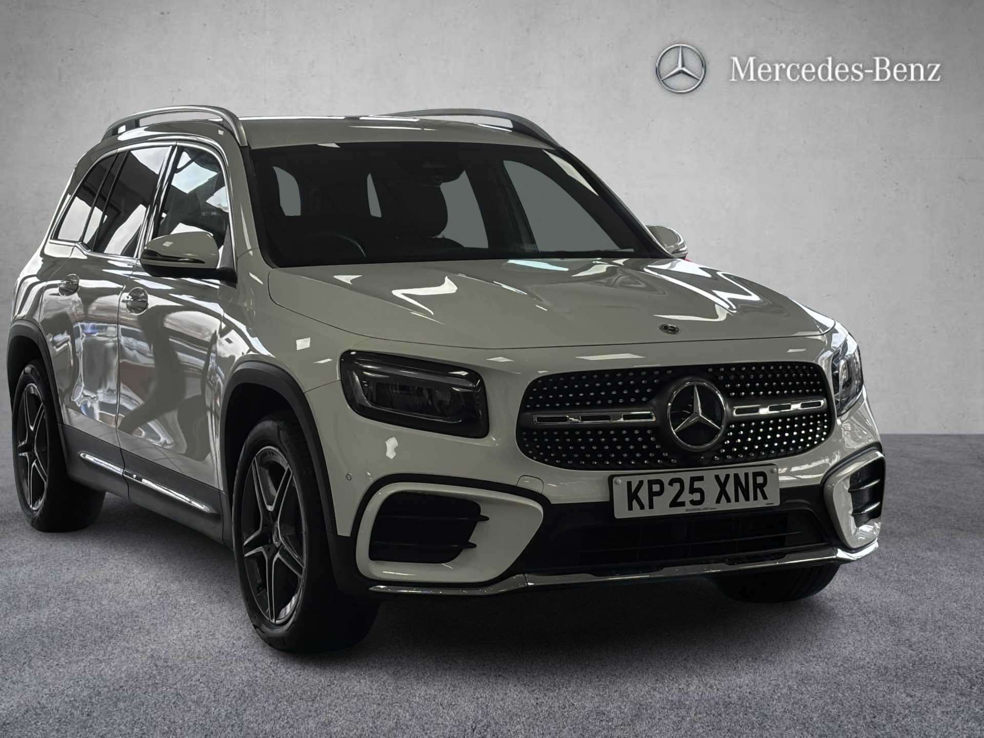 Main listing image - Mercedes-Benz GLB