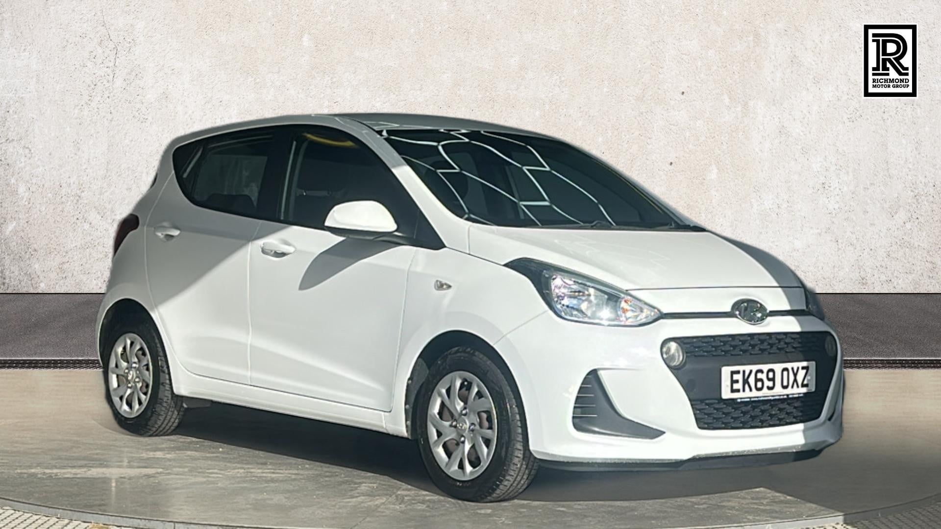 Main listing image - Hyundai i10