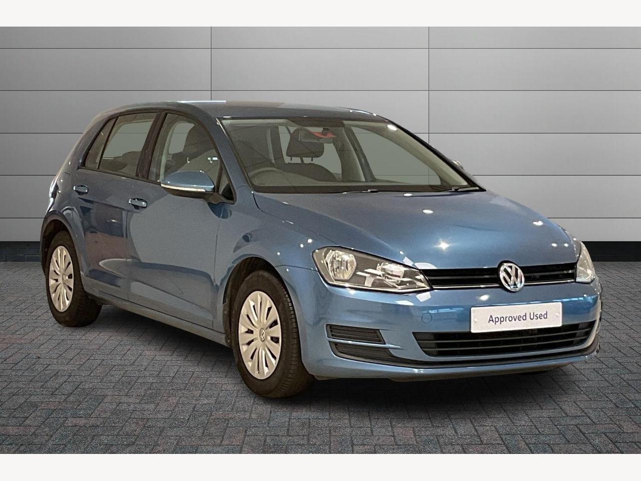 Main listing image - Volkswagen Golf