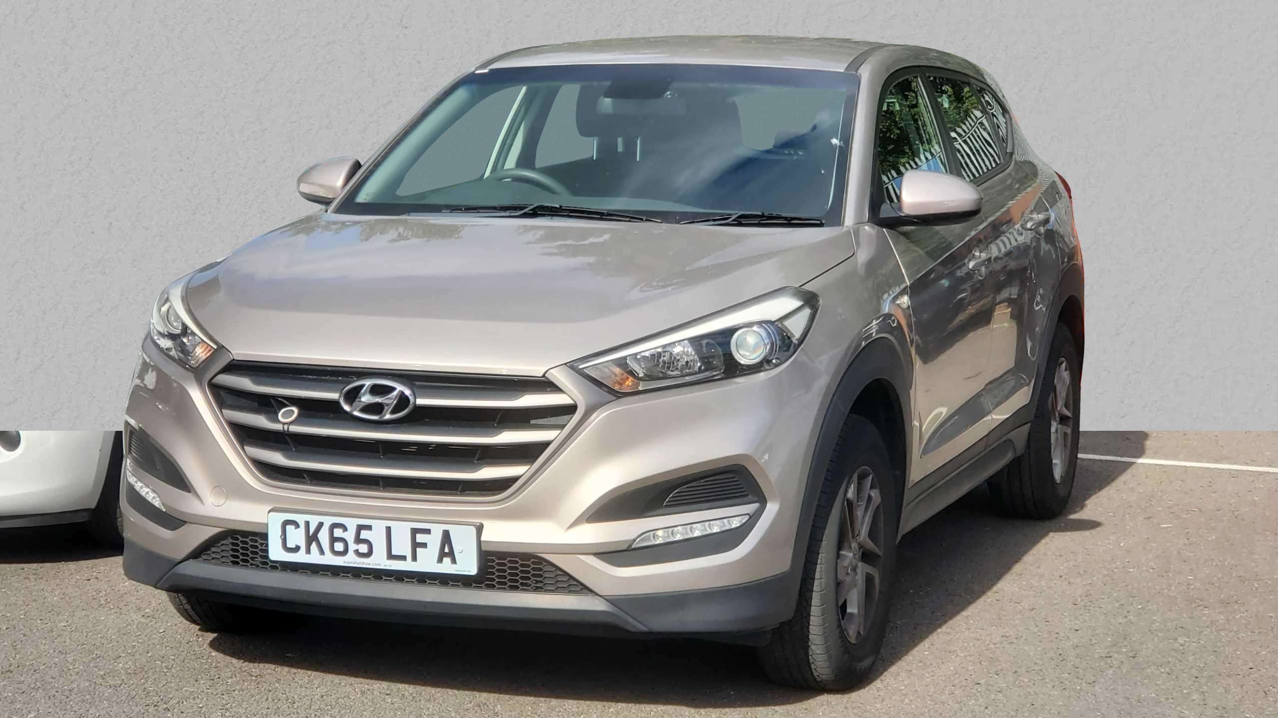 Main listing image - Hyundai Tucson
