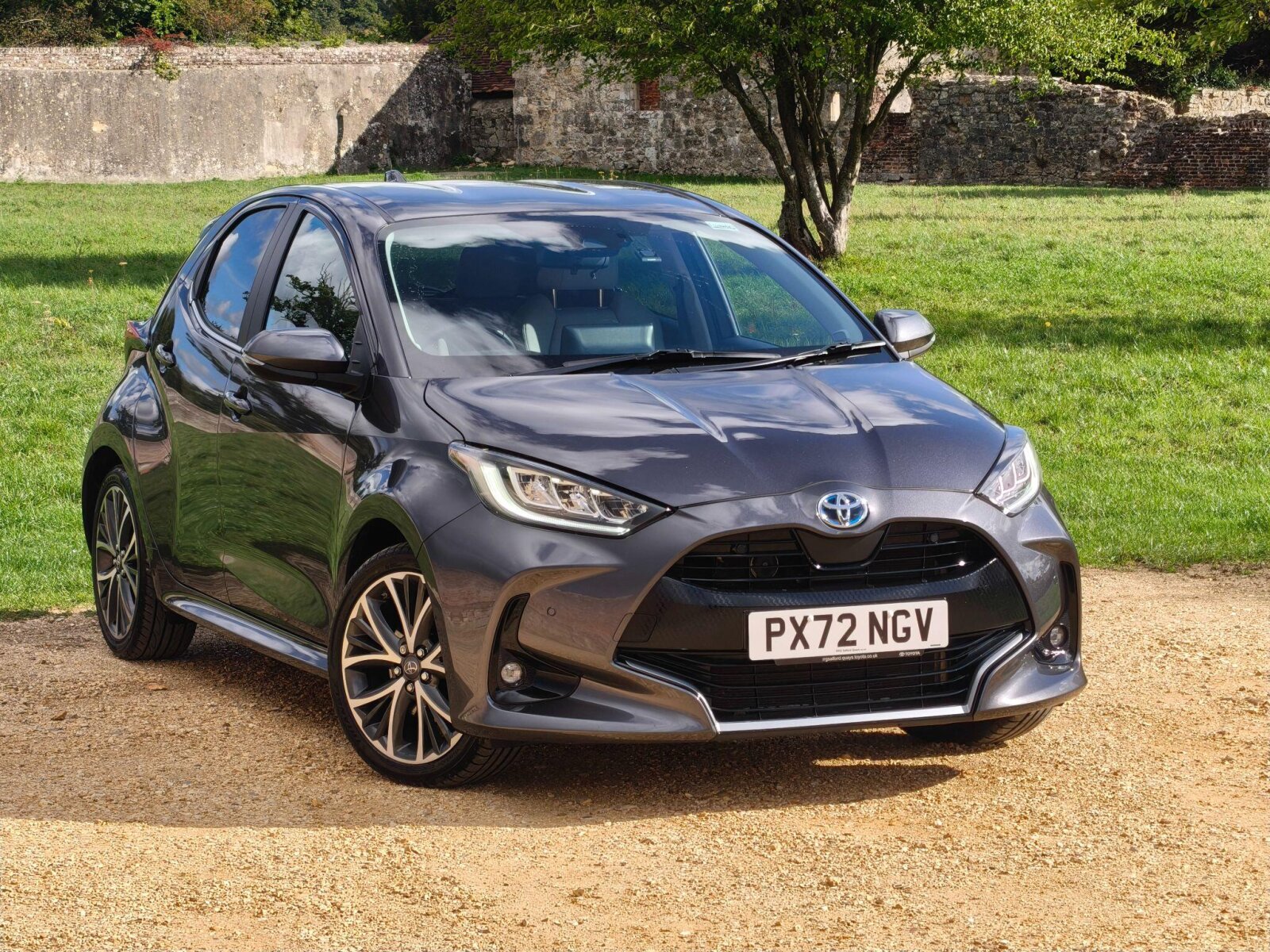 Main listing image - Toyota Yaris