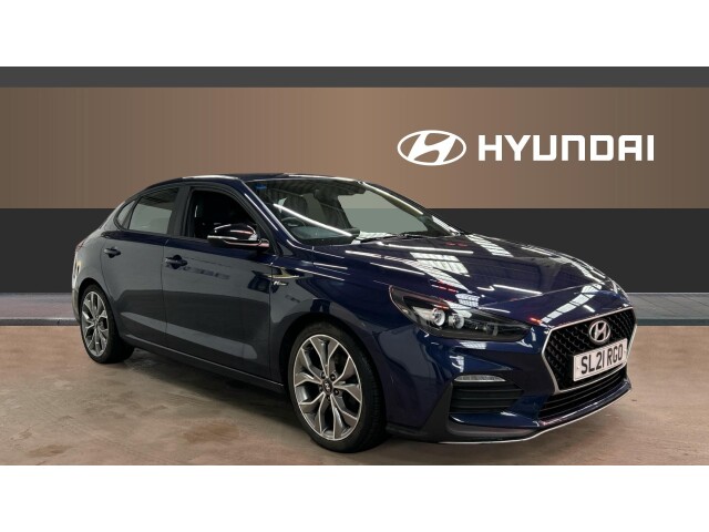 Main listing image - Hyundai i30 Fastback