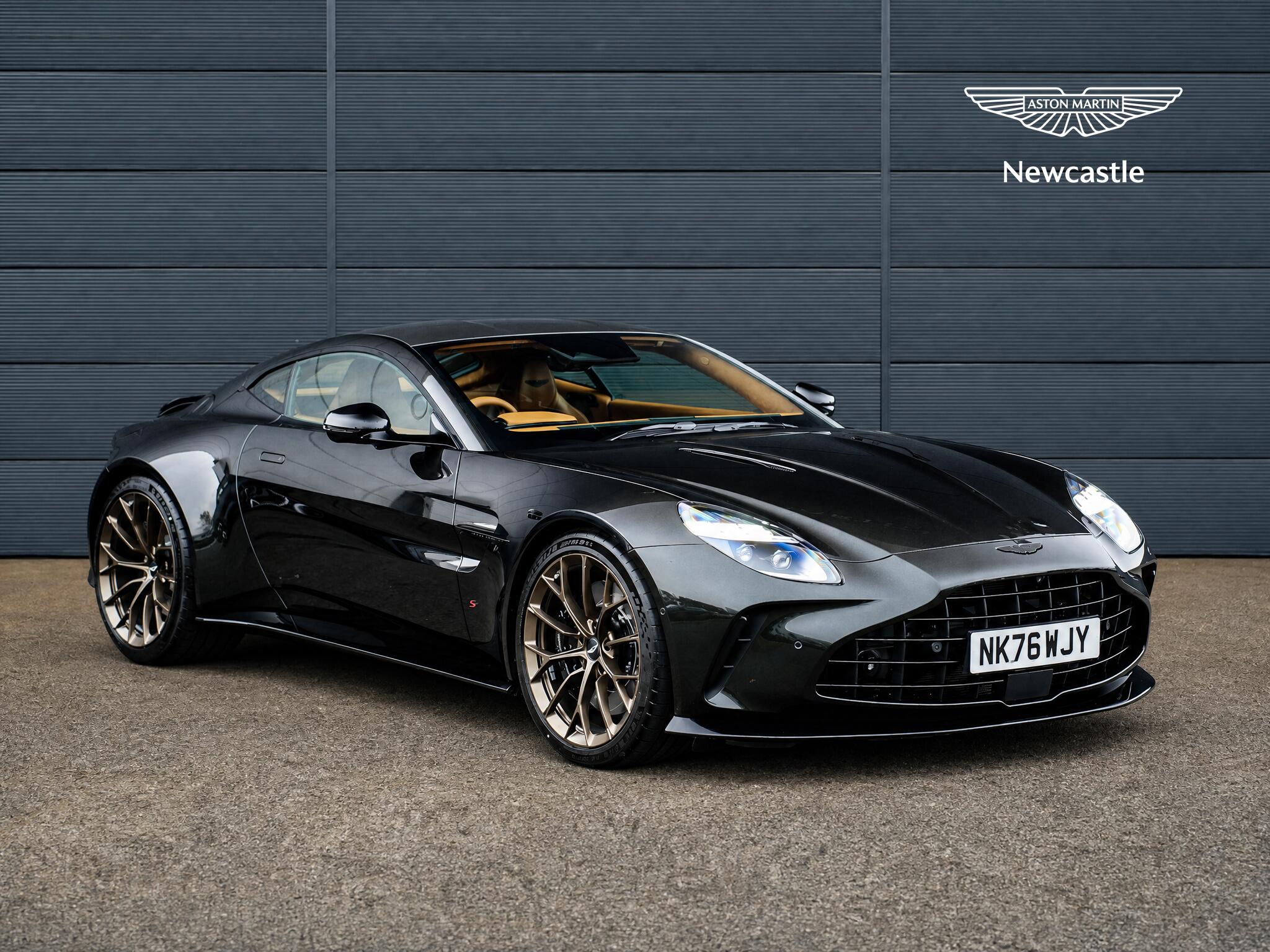 Main listing image - Aston Martin Vantage