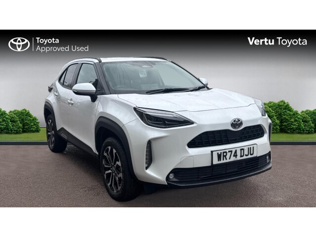 Main listing image - Toyota Yaris Cross