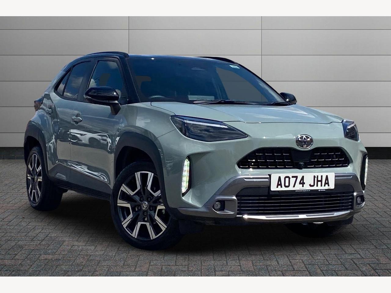 Main listing image - Toyota Yaris Cross