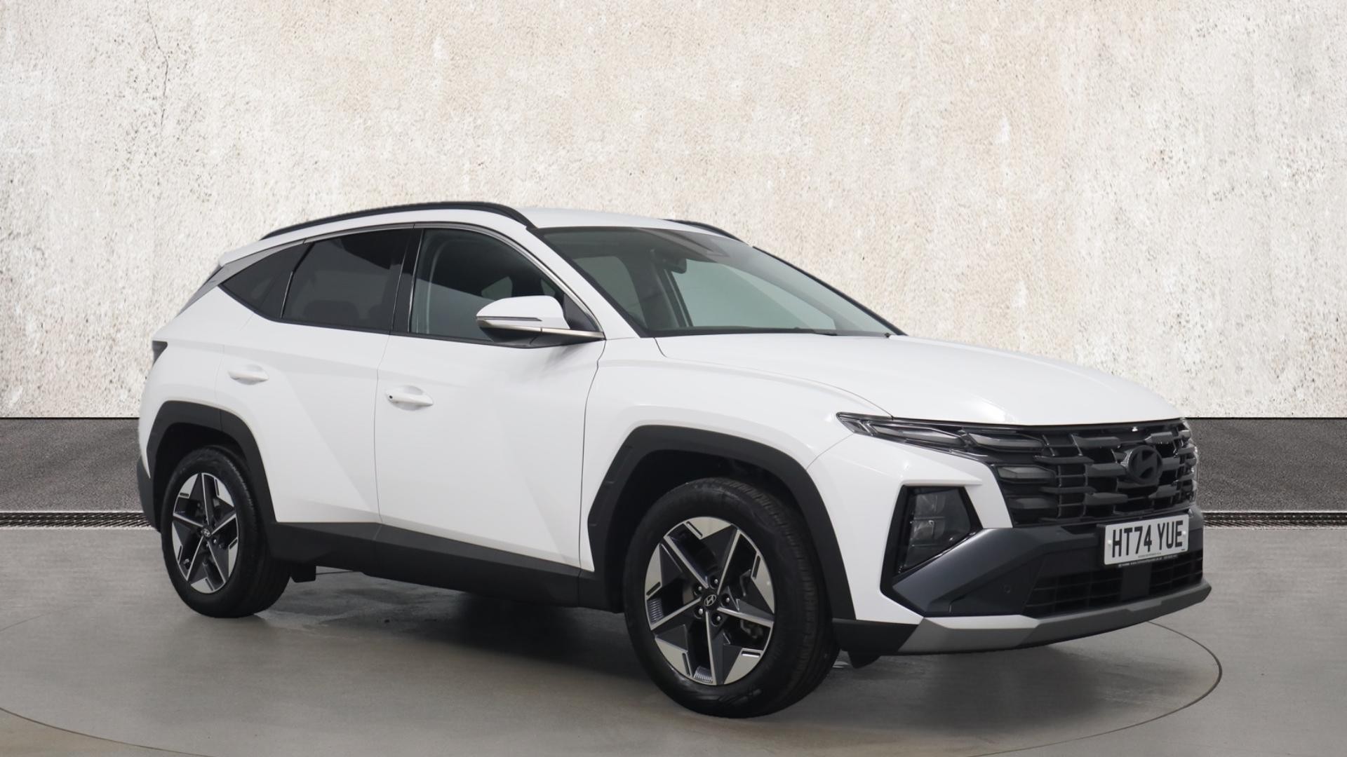 Main listing image - Hyundai Tucson