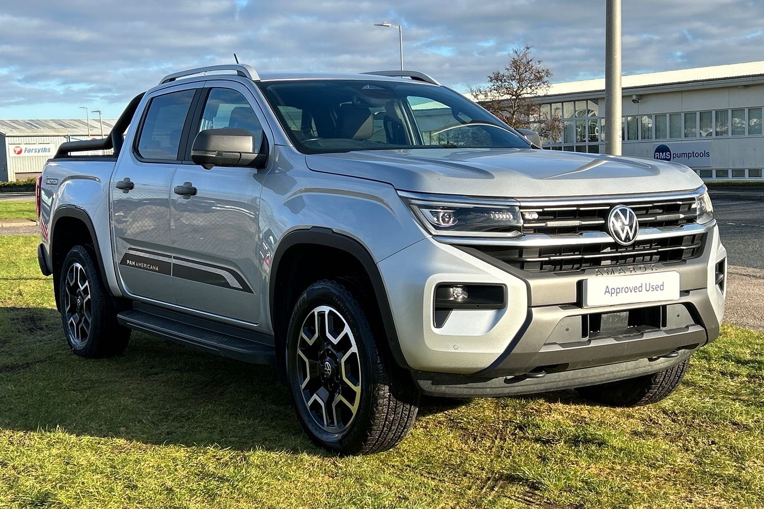 Main listing image - Volkswagen Amarok