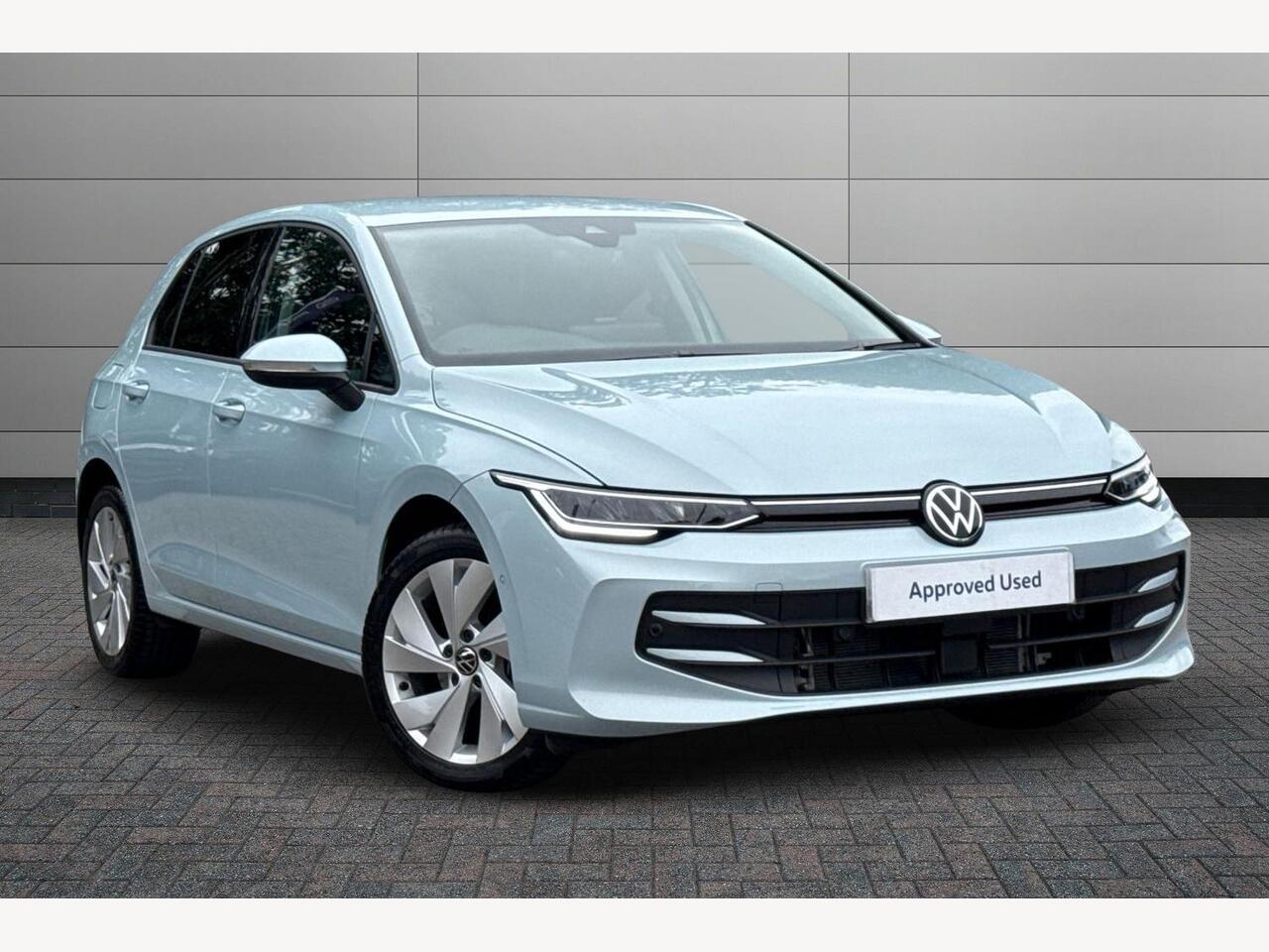 Main listing image - Volkswagen Golf