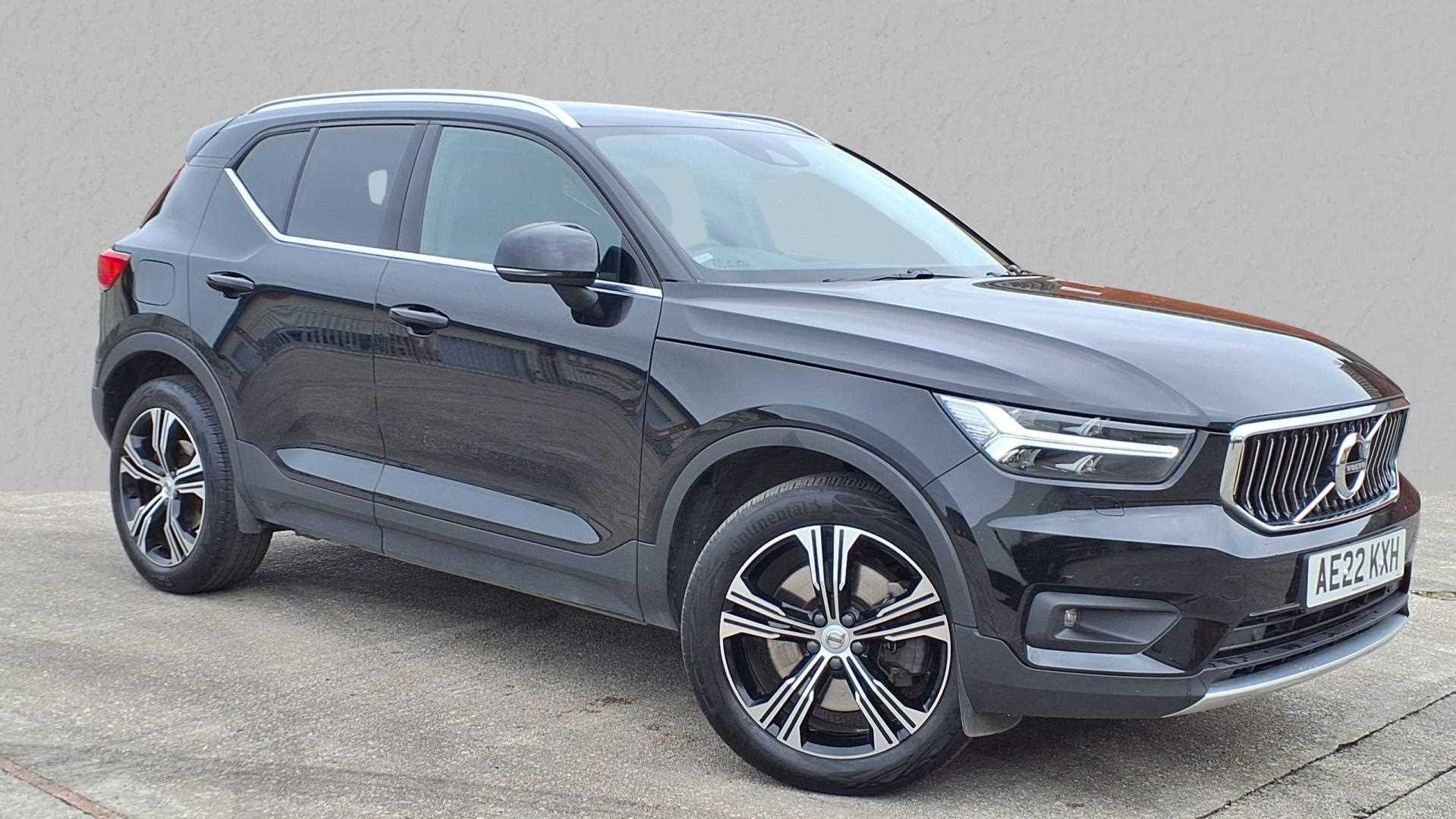 Main listing image - Volvo XC40 Recharge