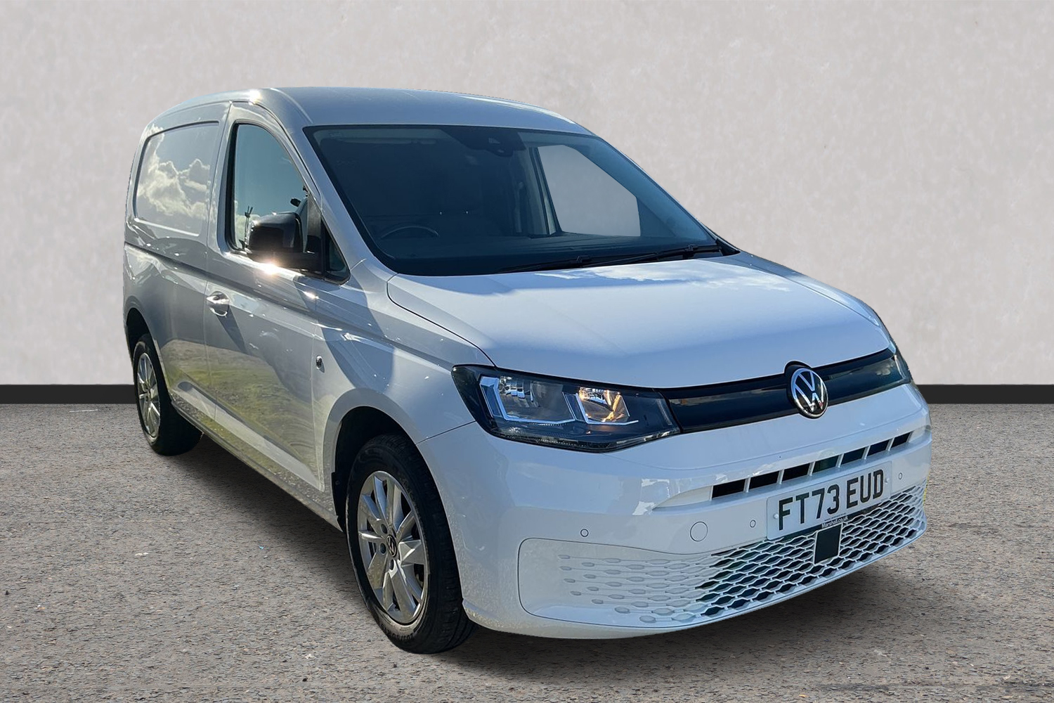 Main listing image - Volkswagen Caddy