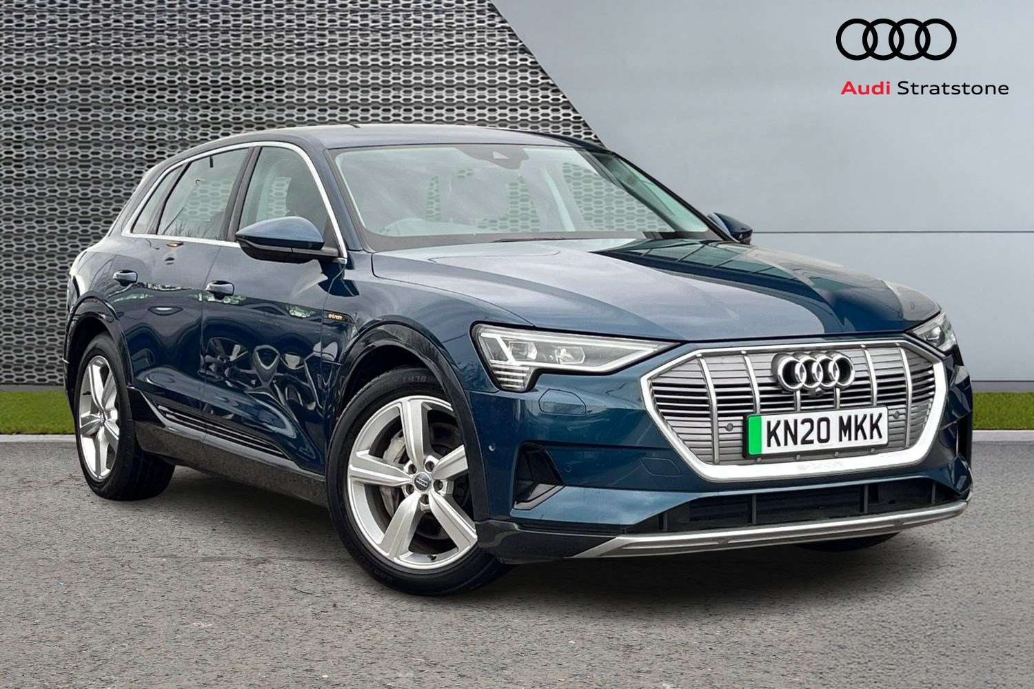 Main listing image - Audi e-tron