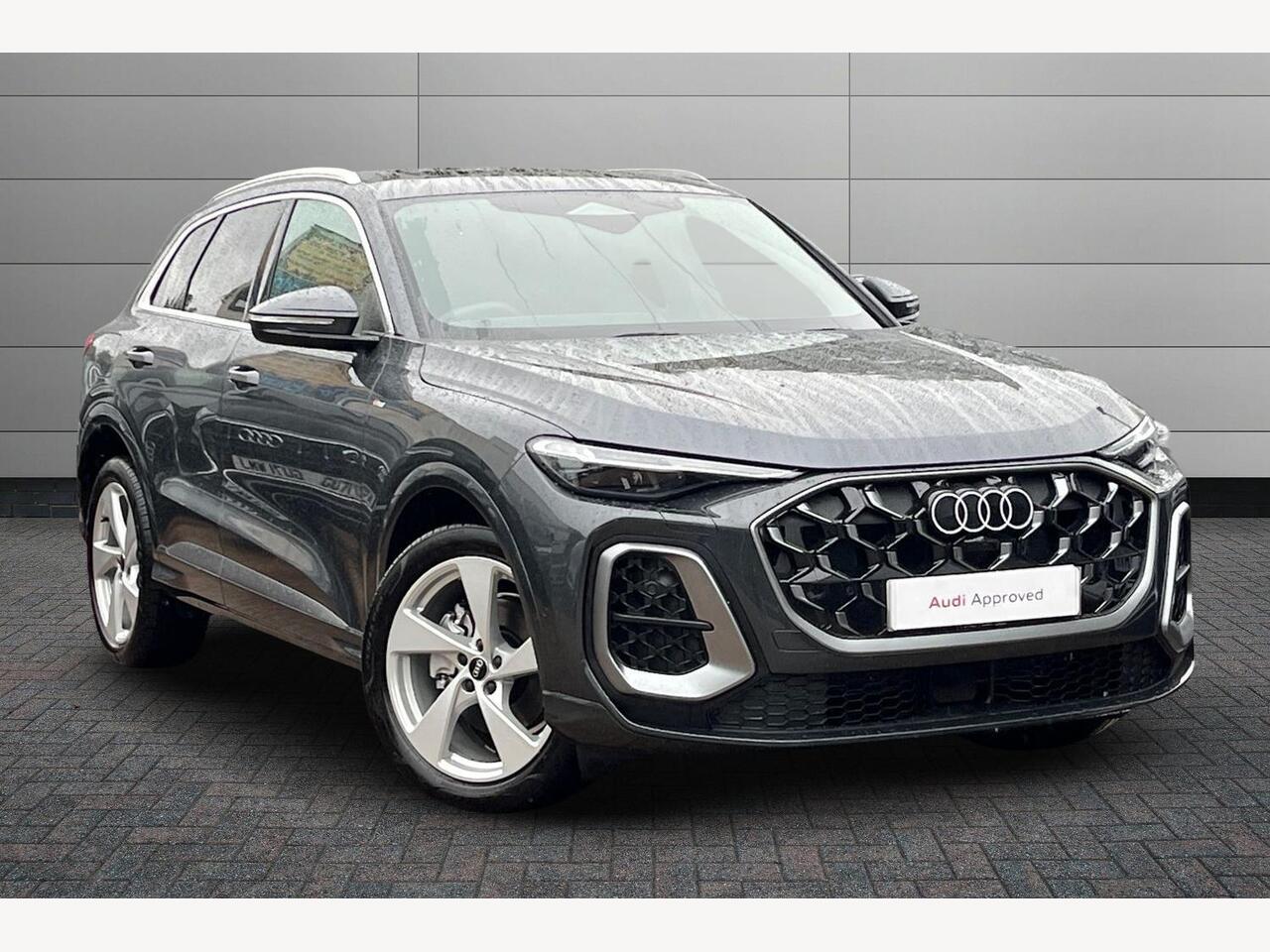 Main listing image - Audi Q5