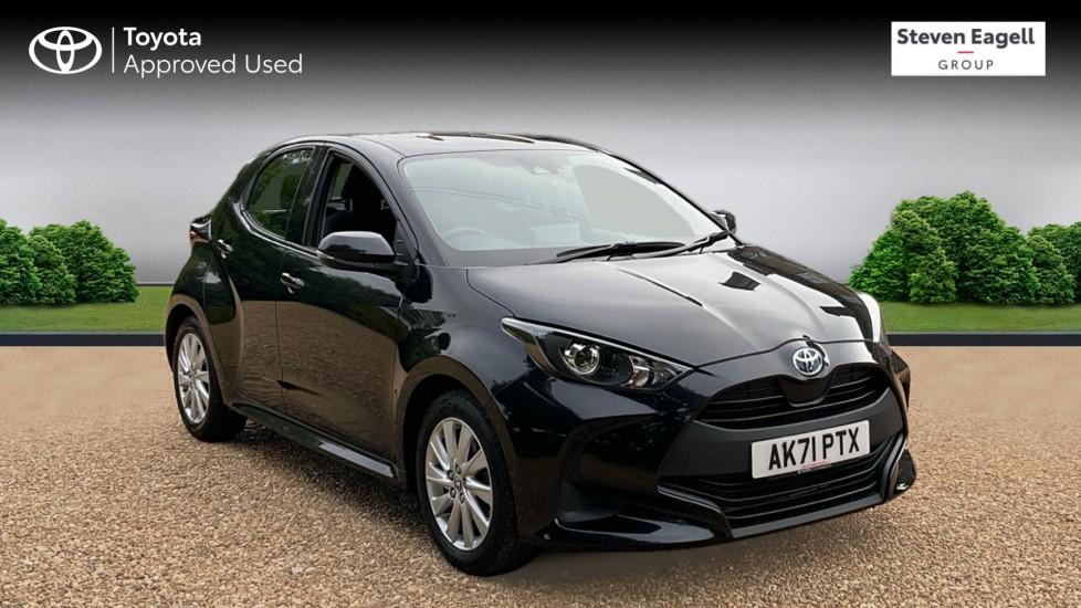 Main listing image - Toyota Yaris