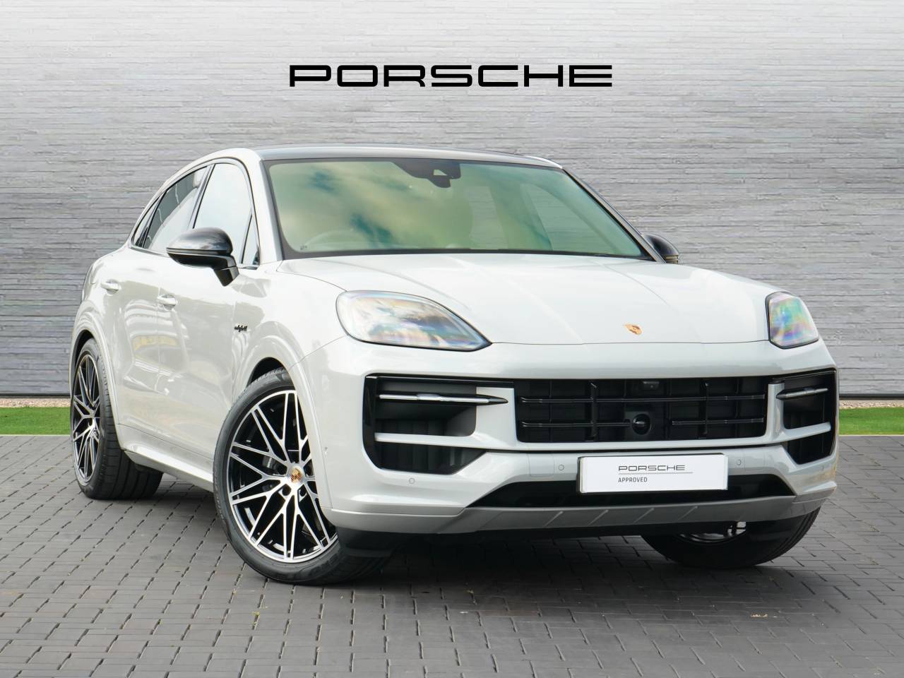 Main listing image - Porsche Cayenne