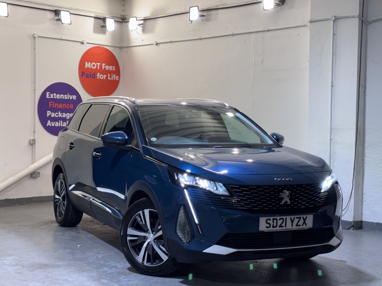 Main listing image - Peugeot 5008