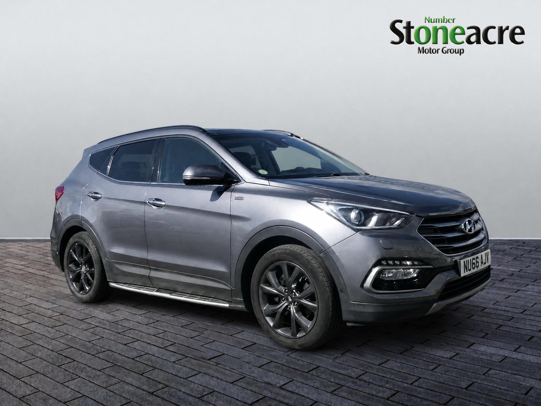 Main listing image - Hyundai Santa Fe