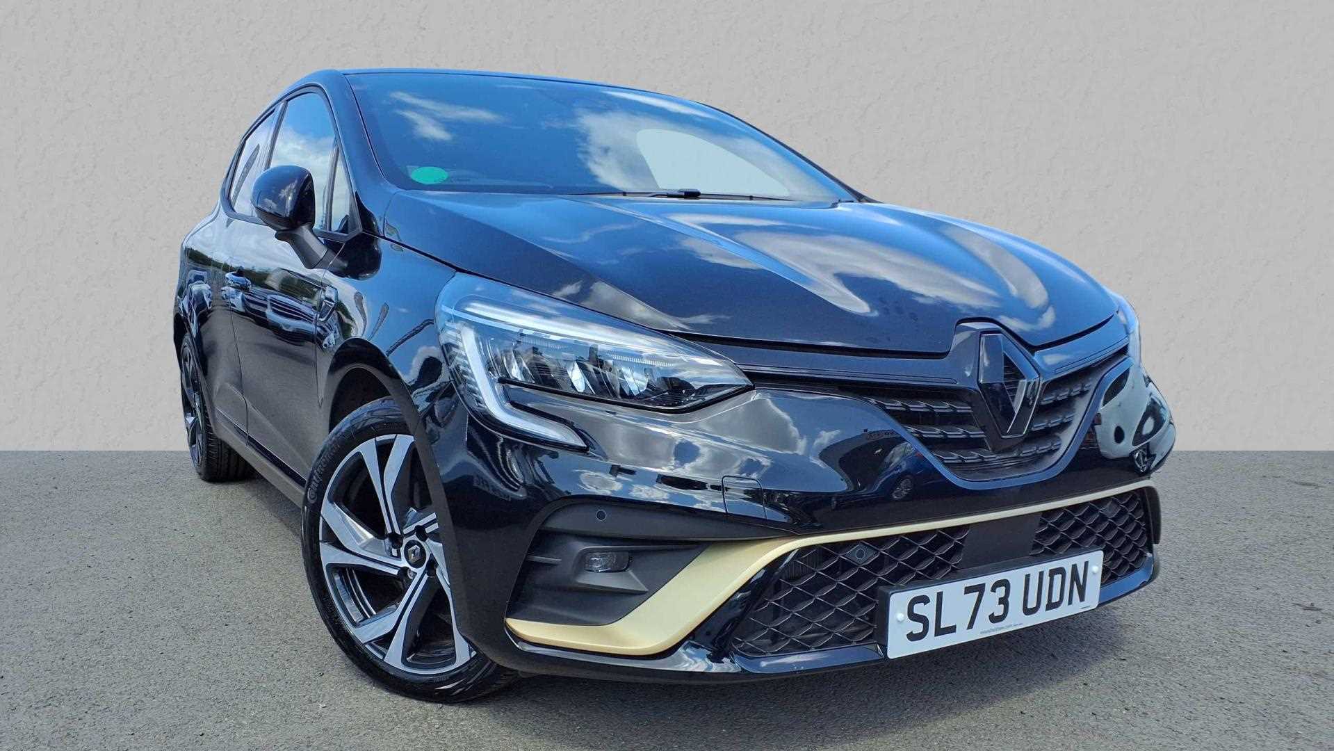 Main listing image - Renault Clio