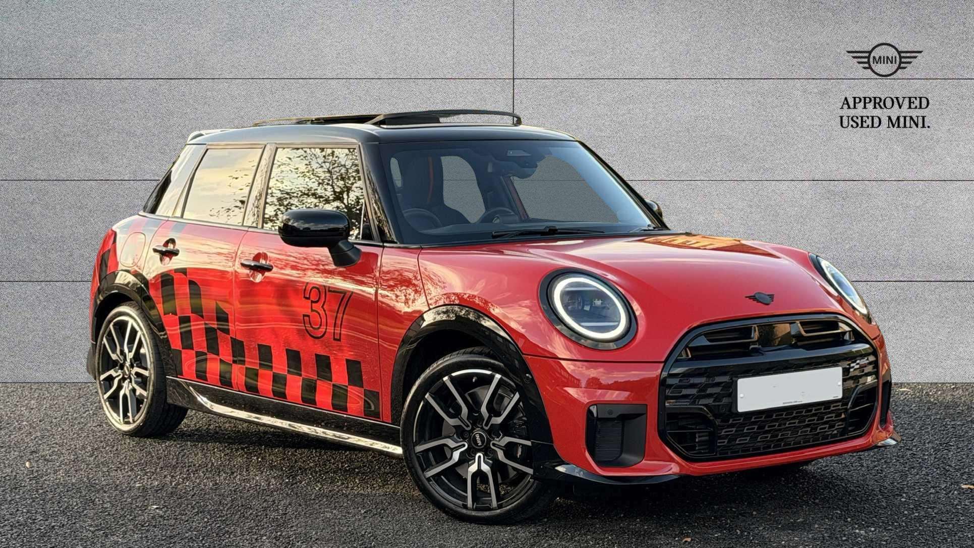Main listing image - MINI Hatchback 5dr