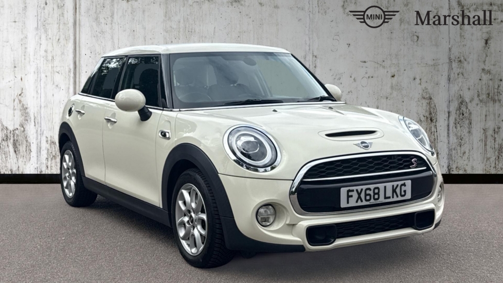 Main listing image - MINI Hatchback 5dr