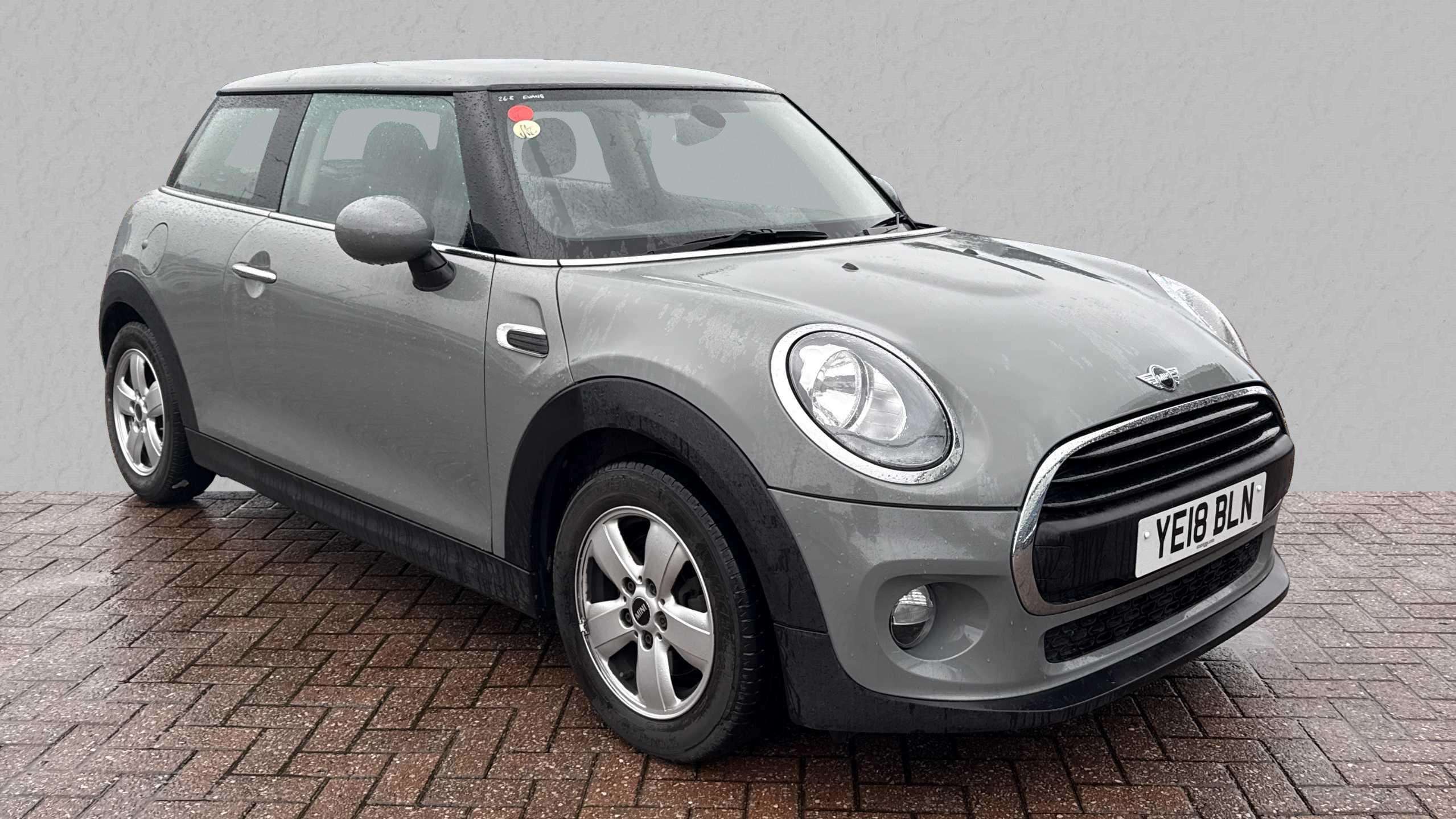 Main listing image - MINI Hatchback