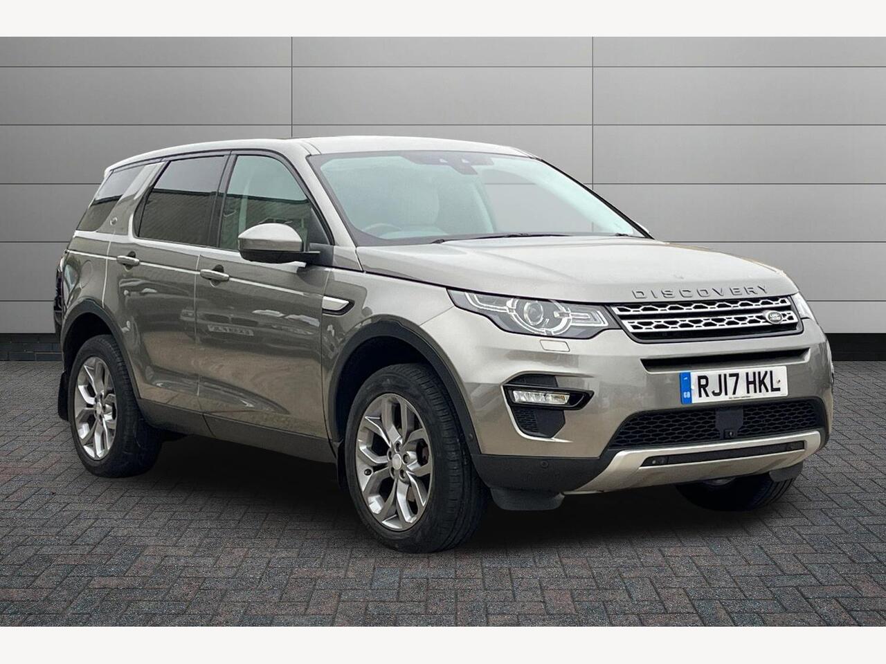 Main listing image - Land Rover Discovery Sport