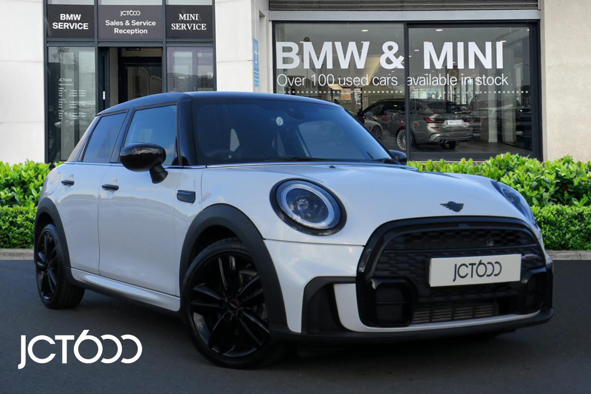 Main listing image - MINI Hatchback 5dr