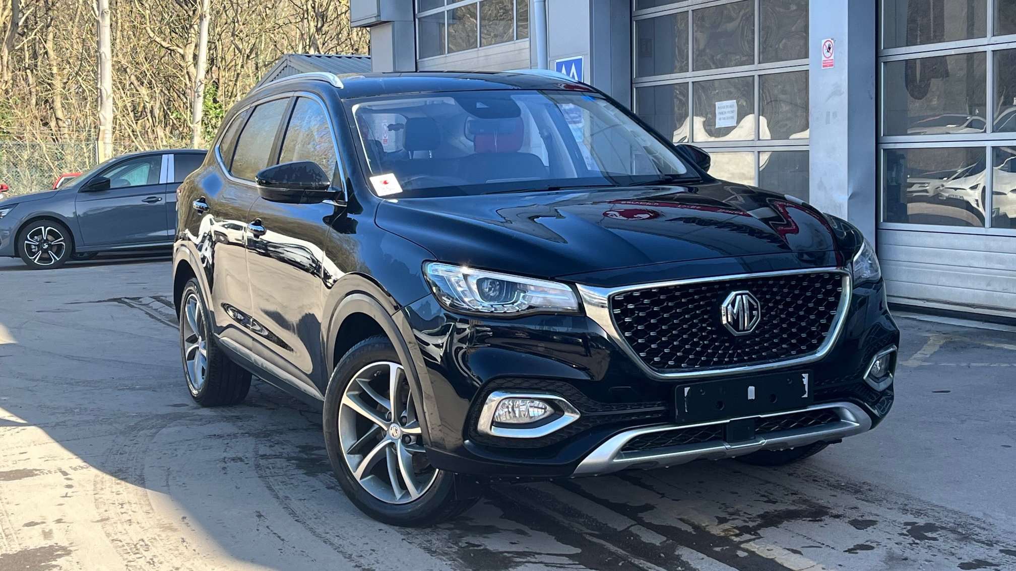 Main listing image - MG HS