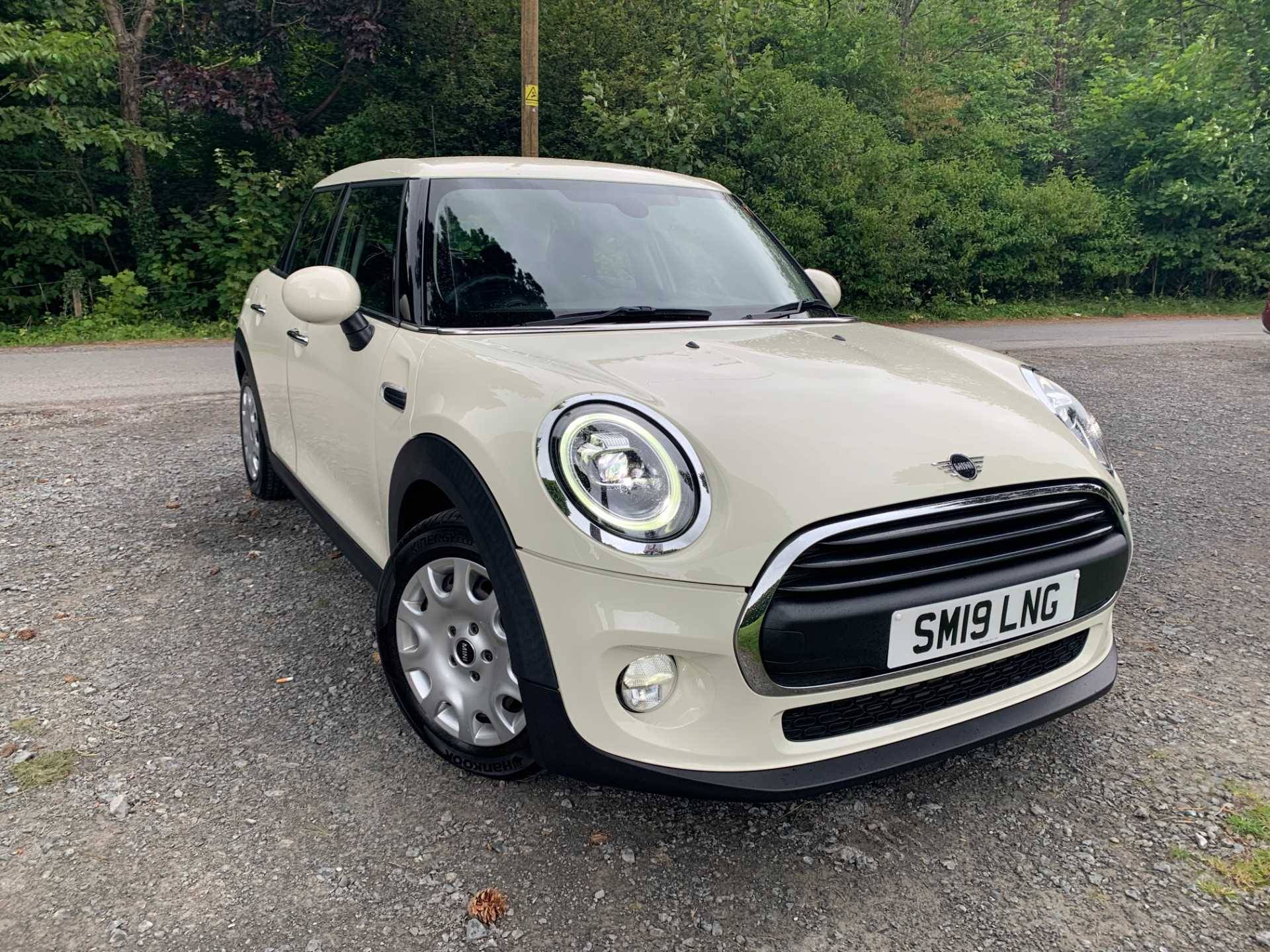 Main listing image - MINI Hatchback 5dr